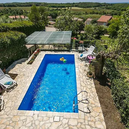 Semesterbostad House Irma Poreč